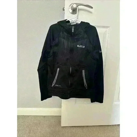 Nike Lebron James Dri Fit Zip-Up Therma Fit Black Jacket Boys medium - Picture 1 of 6